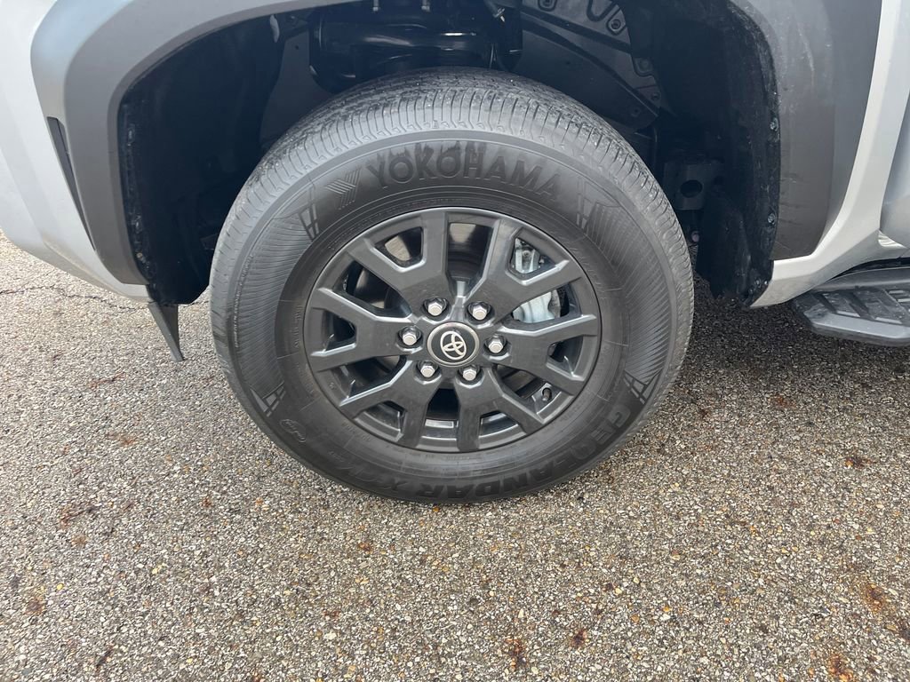 Certified 2025 Toyota 4Runner SR5 image 33