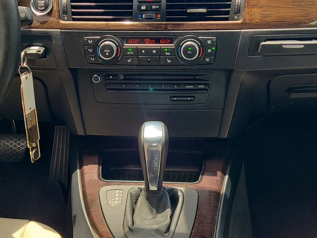 Used 2012 BMW 328i Convertible RWD image 15