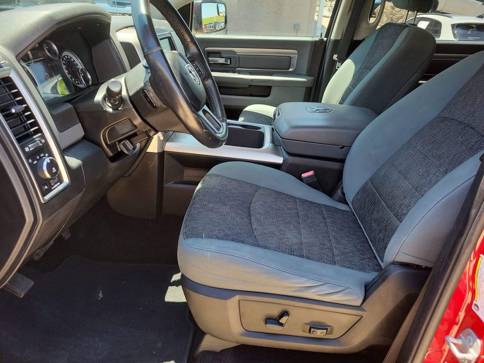 Used 2016 RAM 1500 Big Horn AWD/4WD image 18