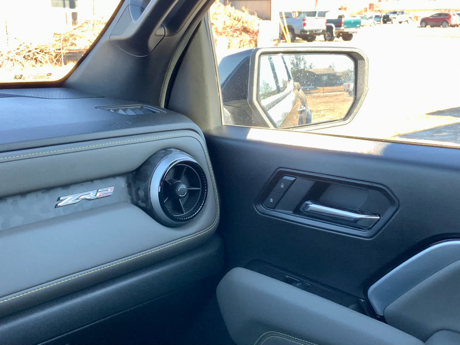 Certified 2025 Chevrolet Colorado ZR2 w/ Midnight Edition image 38