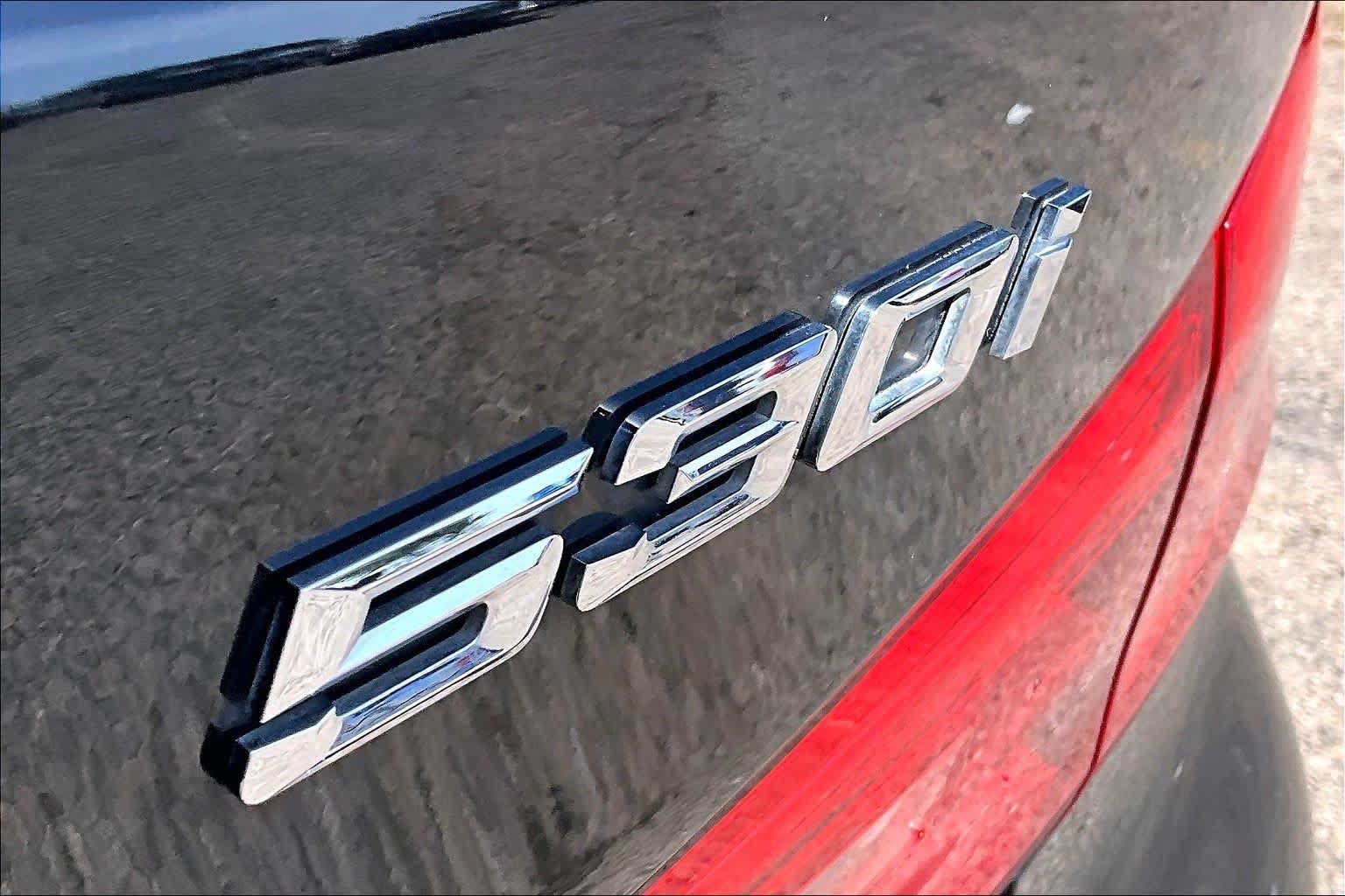 Used 2018 BMW 530i RWD image 12