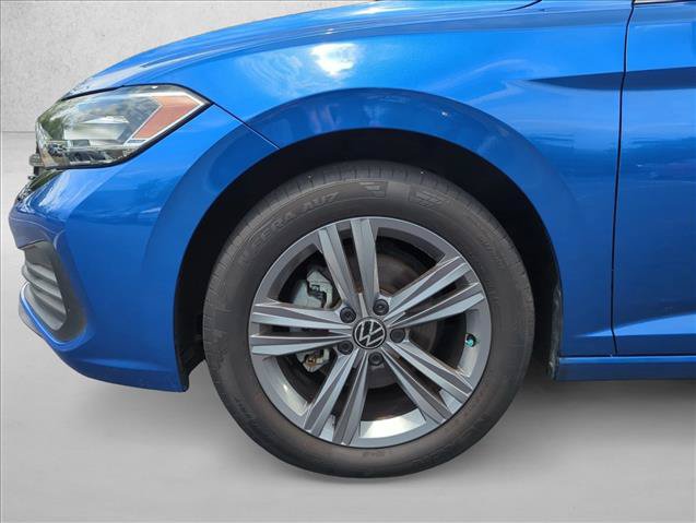 Certified 2023 Volkswagen Jetta SE w/ Panoramic Sunroof Package FWD image 25