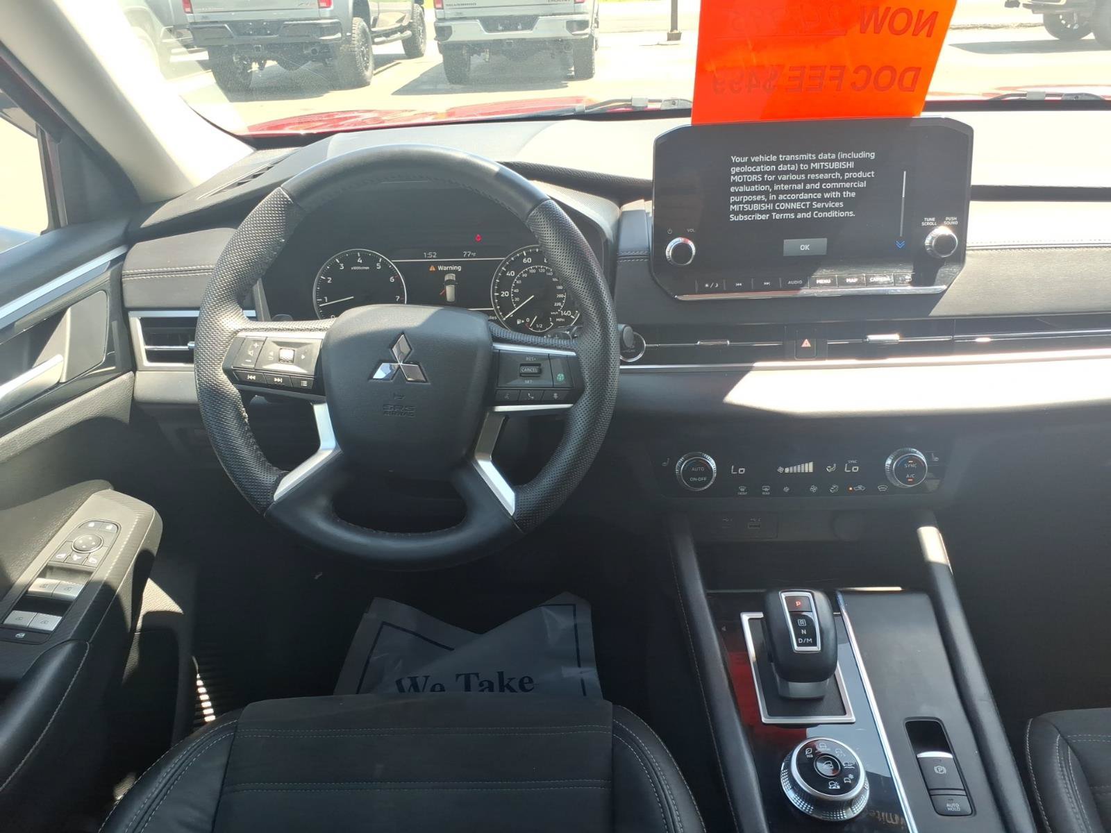 Used 2023 Mitsubishi Outlander SE AWD/4WD image 9