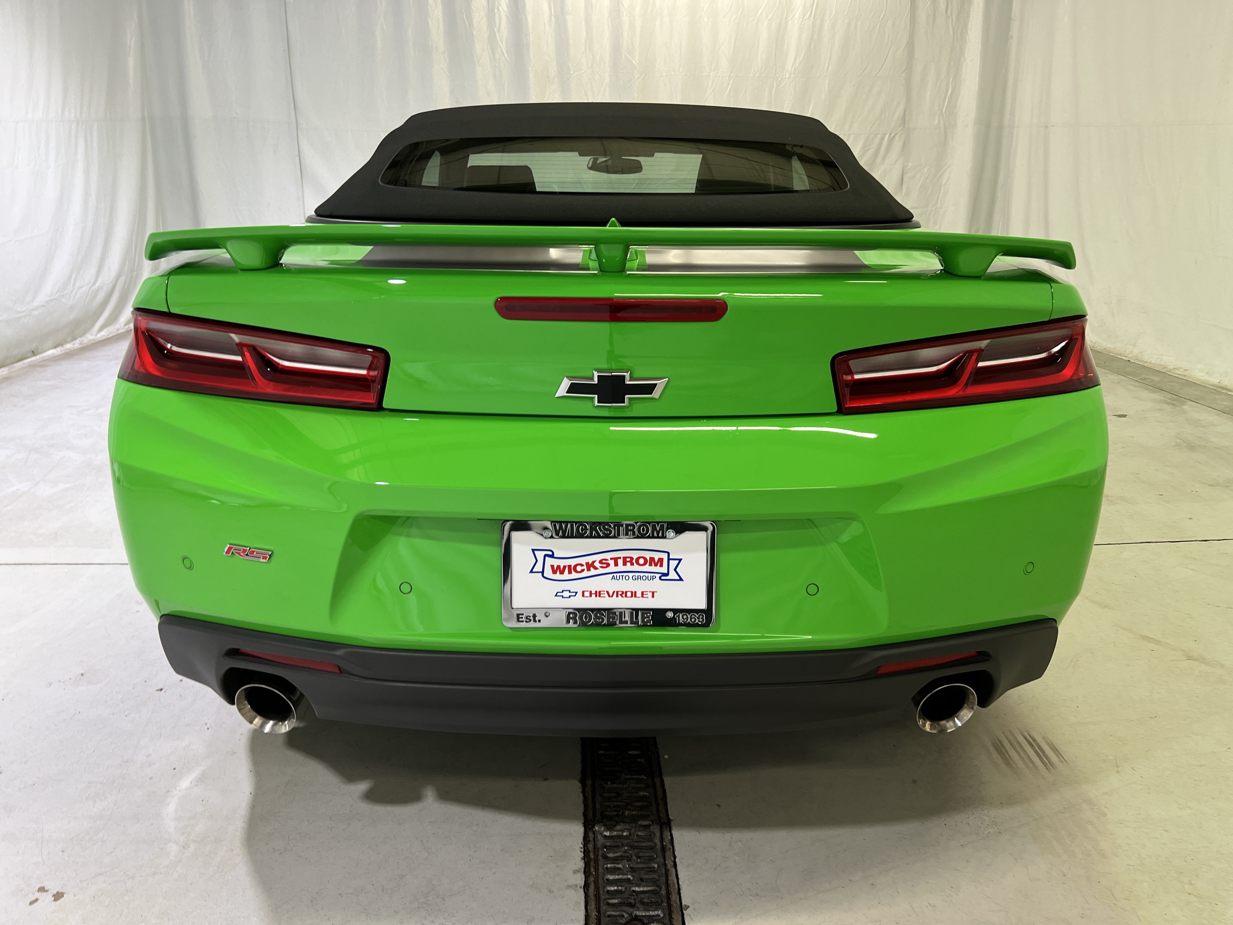 Used 2017 Chevrolet Camaro LT RWD image 9