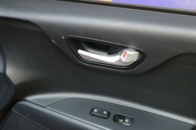 Used 2019 Kia Rio S image 9