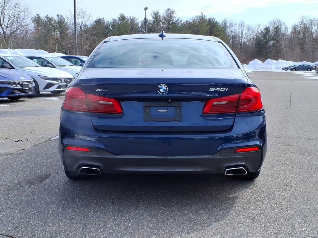 Used 2019 BMW 540i xDrive w/ M Sport Package image 4