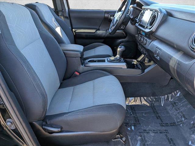 Used 2021 Toyota Tacoma TRD Off-Road w/ Technology Package image 18