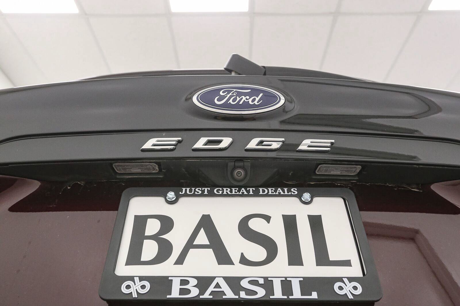 Used 2024 Ford Edge SEL AWD/4WD image 12