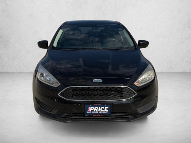 Used 2018 Ford Focus SE FWD image 2