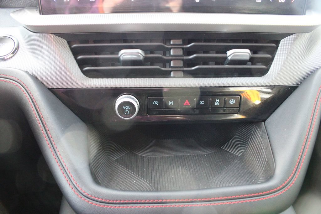 Used 2025 Ford Explorer ST-Line AWD/4WD image 36