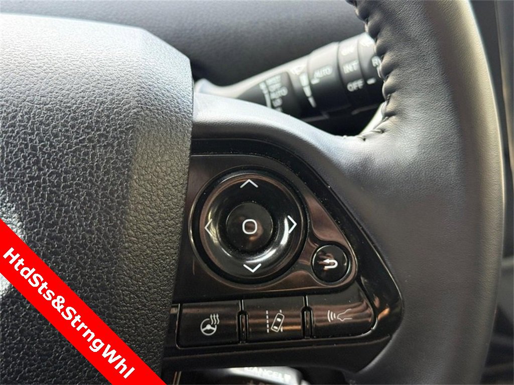 Used 2022 Toyota Prius XLE image 21