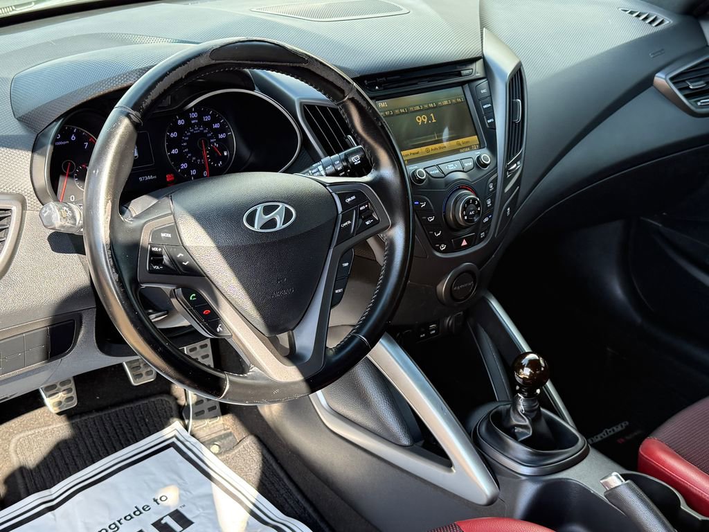 Used 2016 Hyundai Veloster Turbo R-Spec image 18