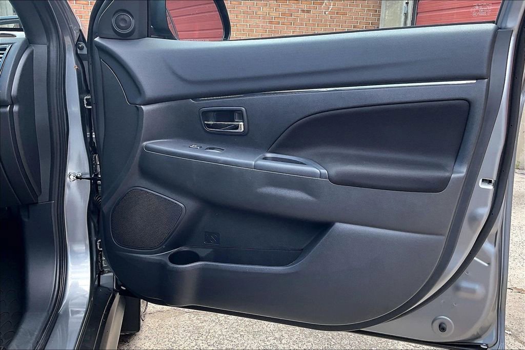 Used 2026 Mitsubishi Outlander Sport AWD image 23