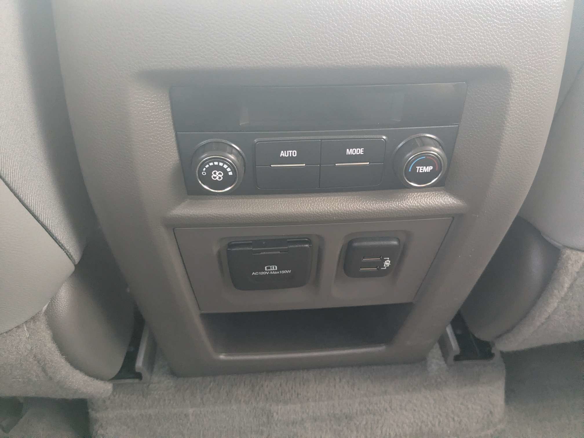 Used 2019 Chevrolet Traverse LT w/ LT Premium Package FWD image 18
