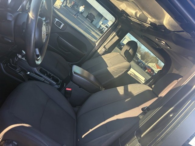 Used 2019 Jeep Wrangler Sport image 18