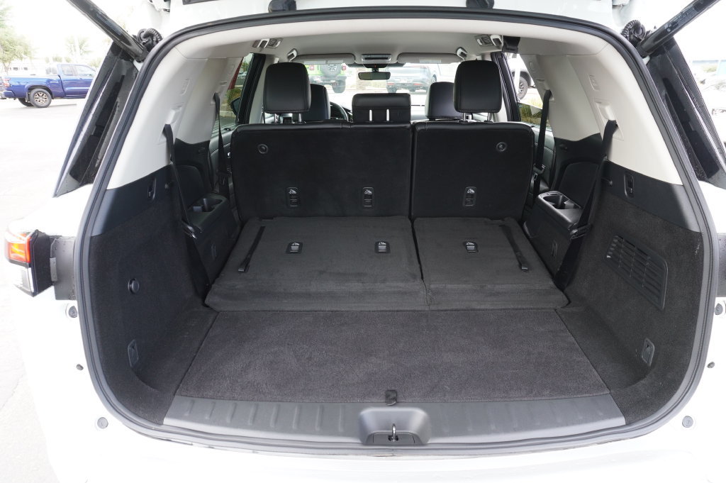 Certified 2024 Nissan Pathfinder SL FWD image 8