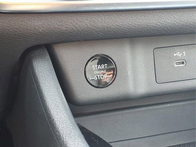 Used 2025 Nissan Rogue SV image 12