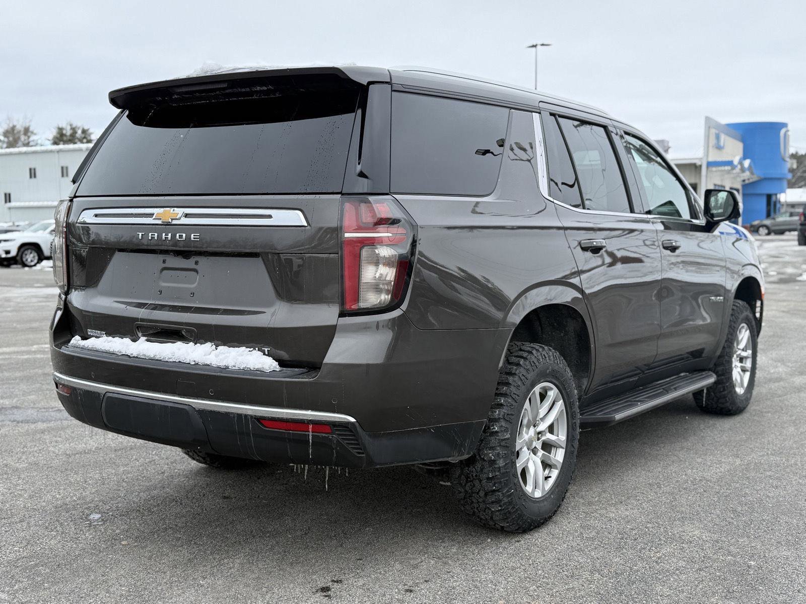 Used 2021 Chevrolet Tahoe LT w/ Luxury Package AWD/4WD image 5