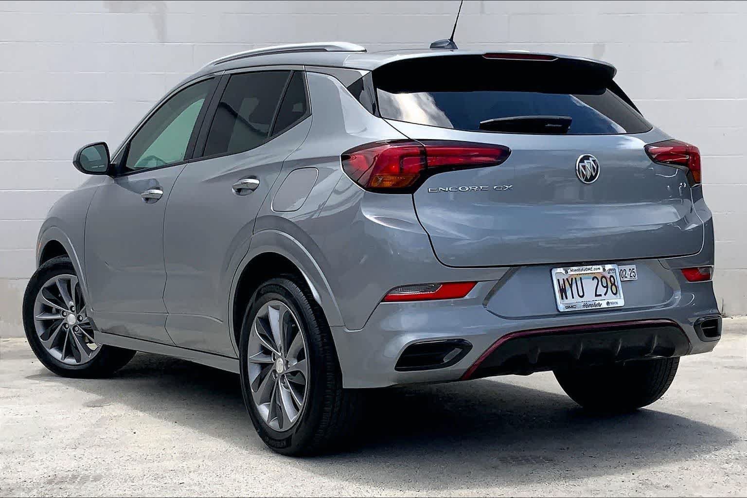 Used 2023 Buick Encore GX Select w/ Experience Buick Package FWD image 4