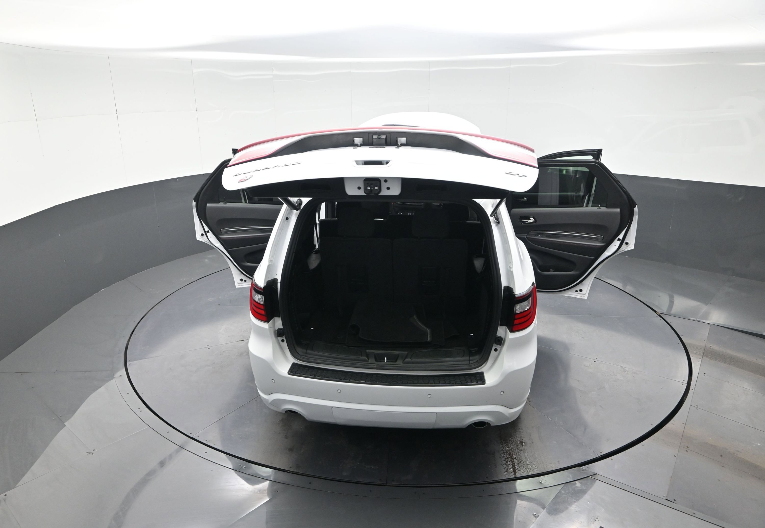 Used 2025 Dodge Durango GT image 13