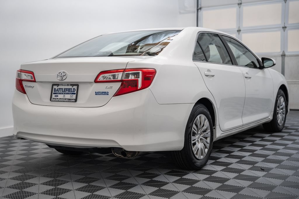 Used 2012 Toyota Camry LE FWD image 7