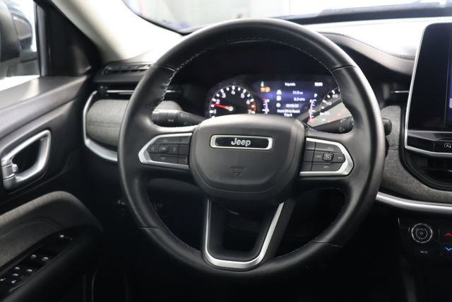 Used 2022 Jeep Compass Latitude w/ Convenience Group AWD/4WD image 10