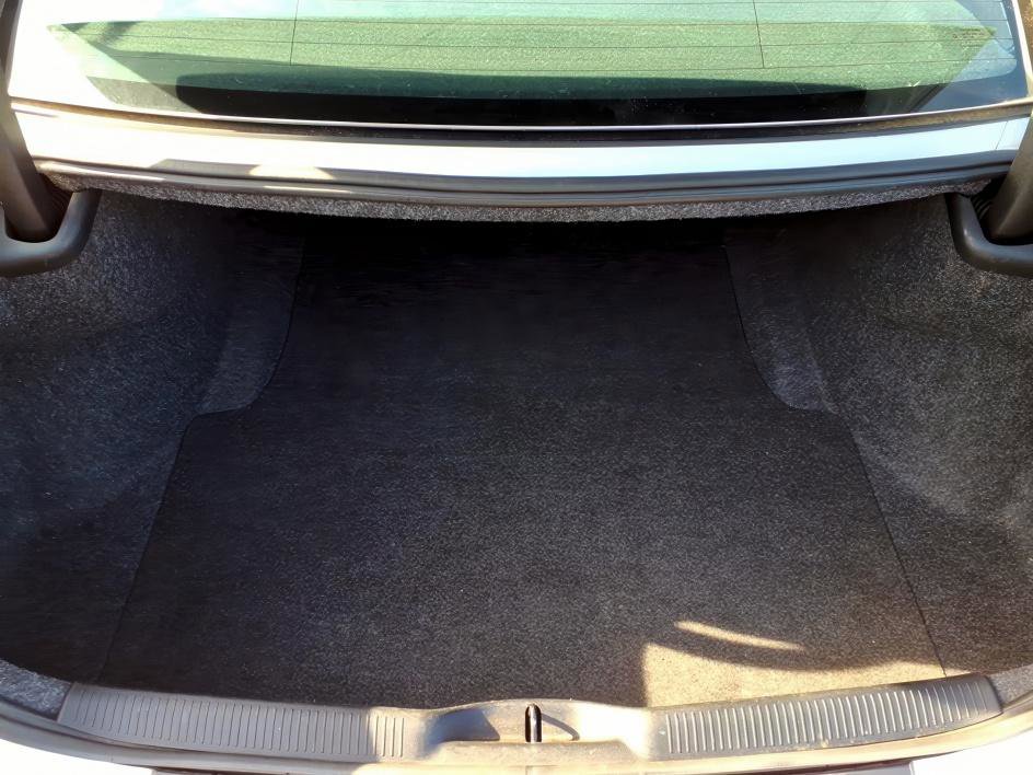 Used 2023 Dodge Charger R/T w/ Cold Weather Package image 10