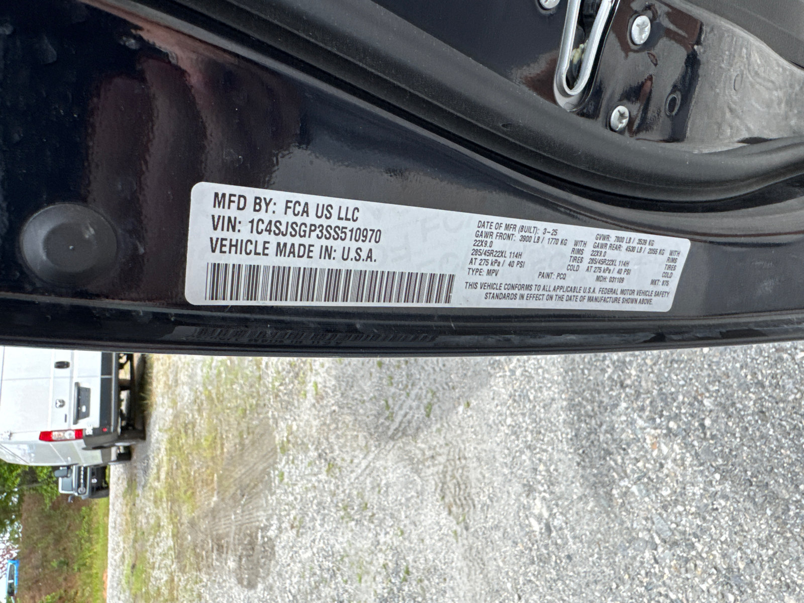 Certified 2025 Jeep Grand Wagoneer L Series III w/ Quick Order Packagew 28T AWD/4WD image 31