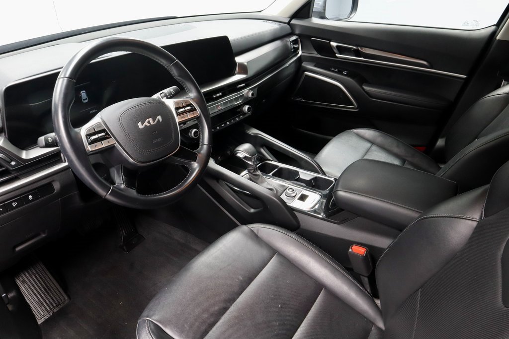 Used 2023 Kia Telluride LX image 26