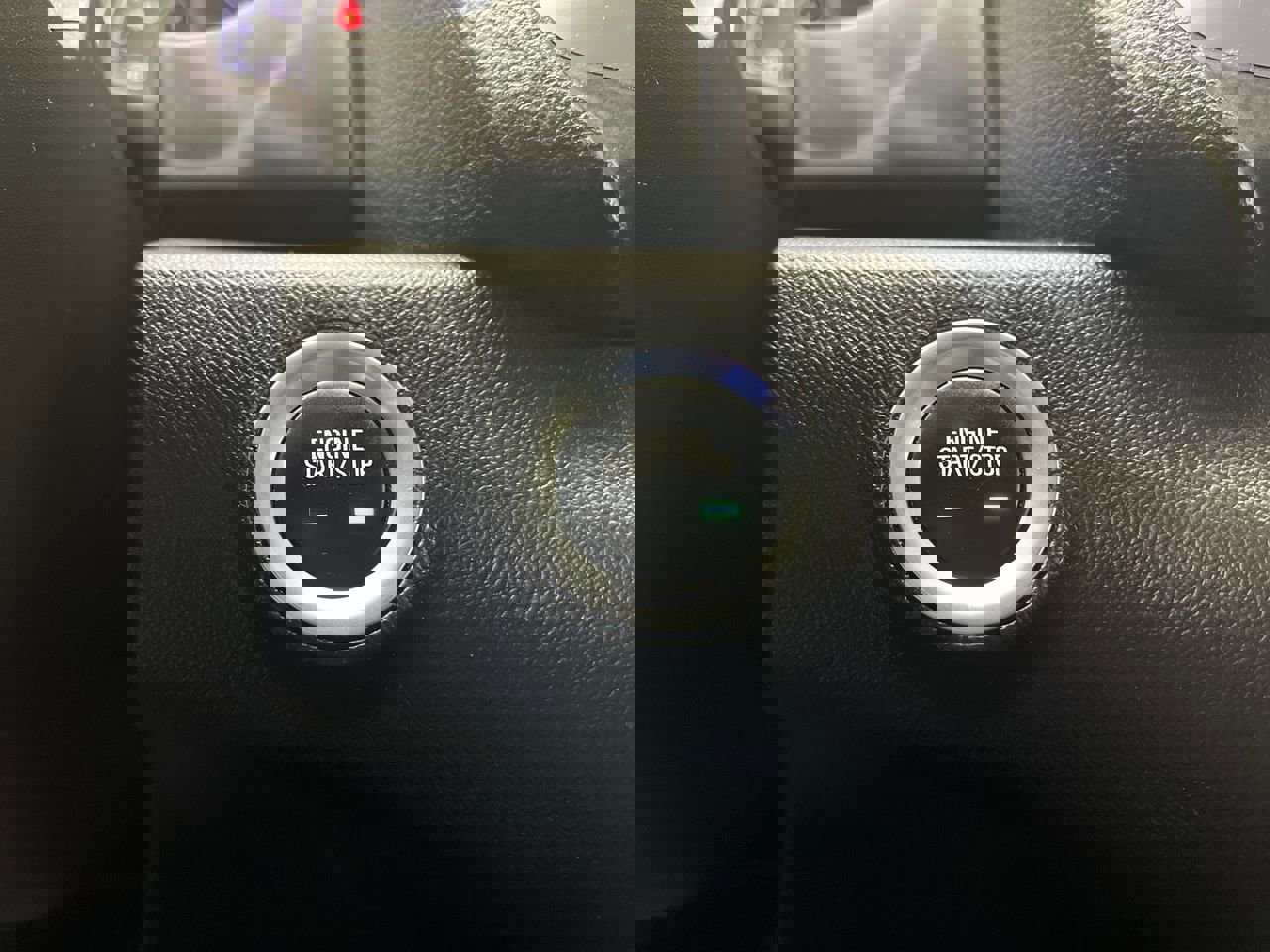 Certified 2024 GMC Terrain SLT image 21