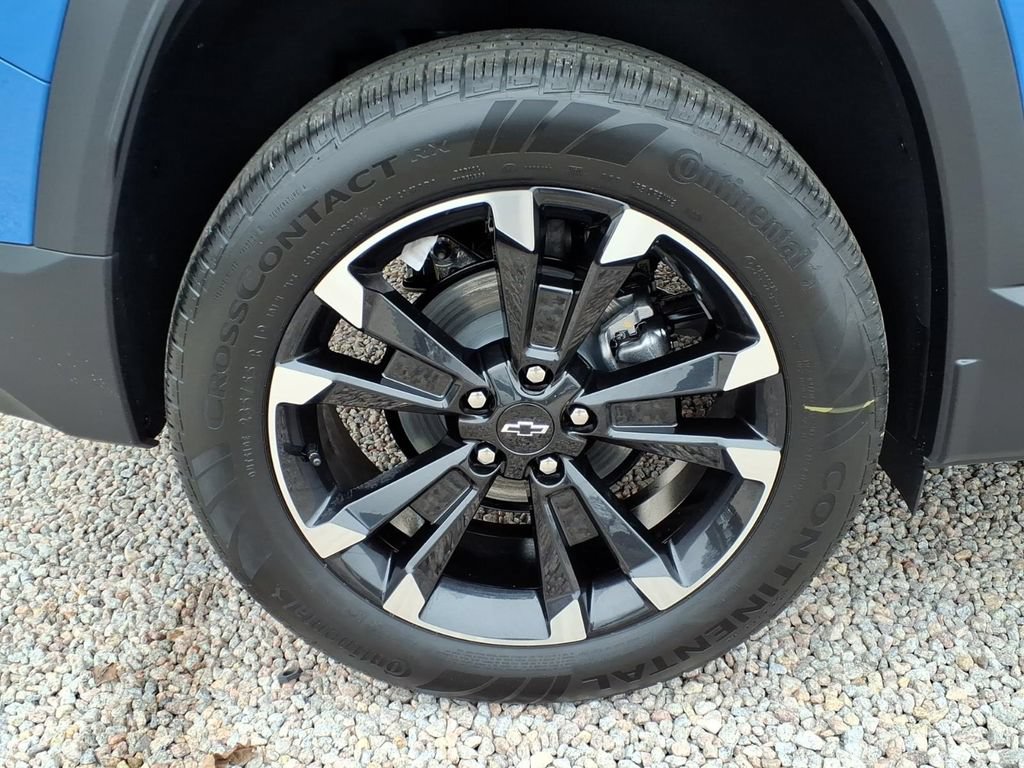 New 2026 Chevrolet Equinox RS w/ Safety and Technology Package FWD image 13