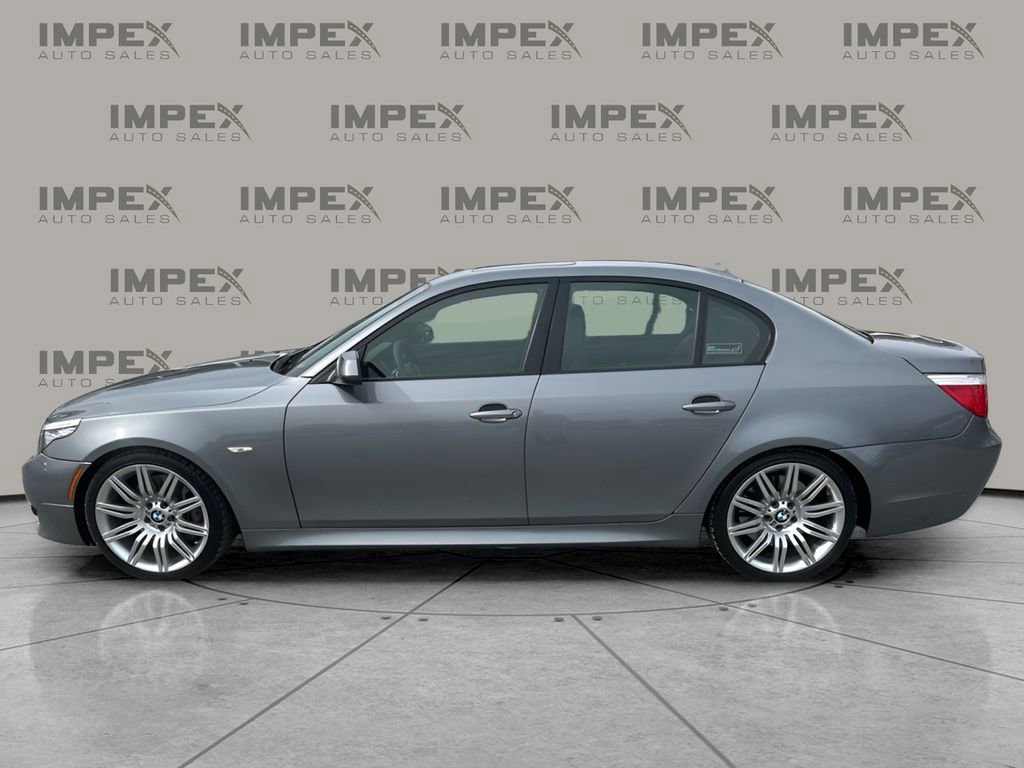 Used 2010 BMW 550i Sedan image 2