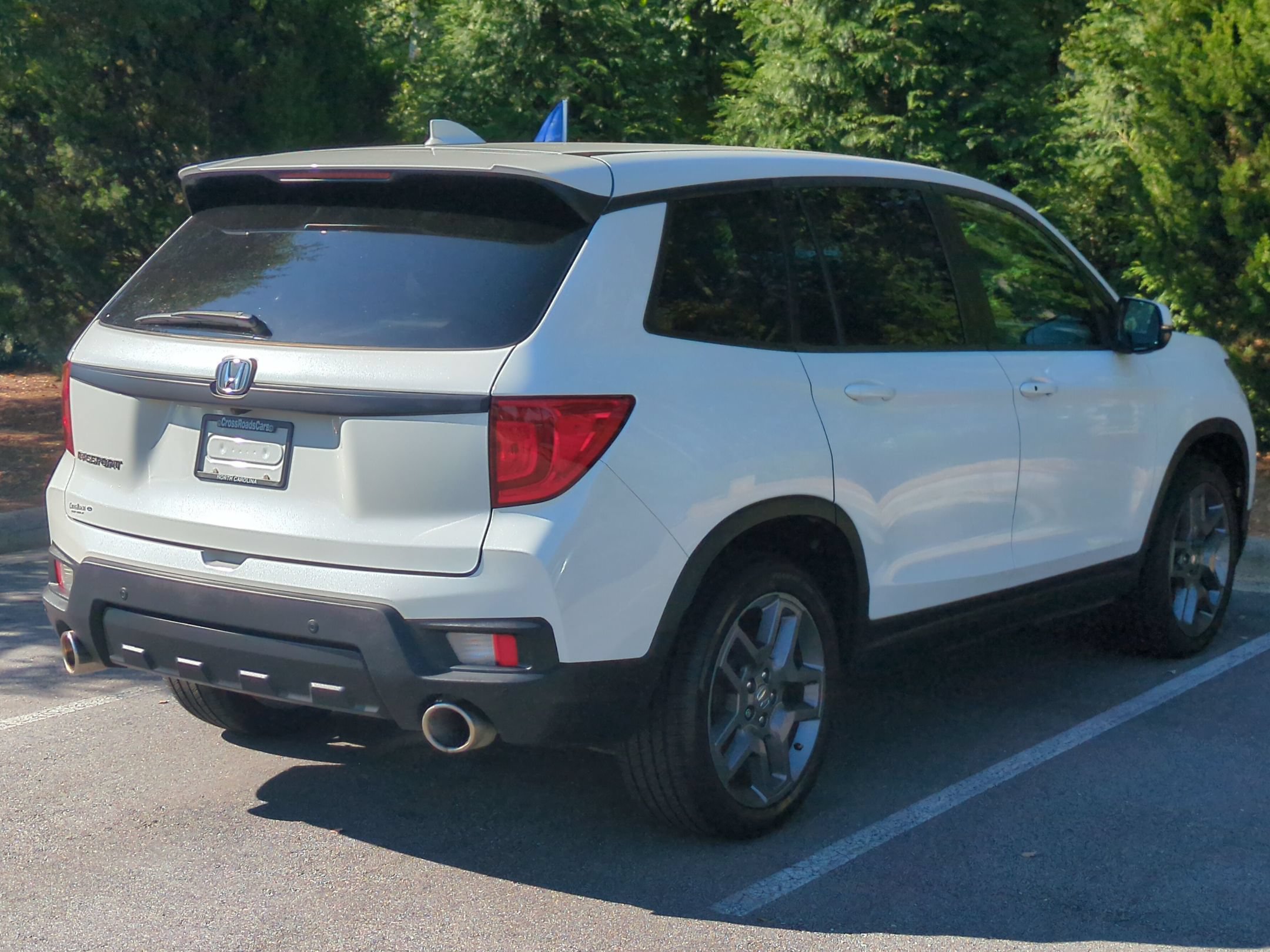 Used 2022 Honda Passport EX-L image 3