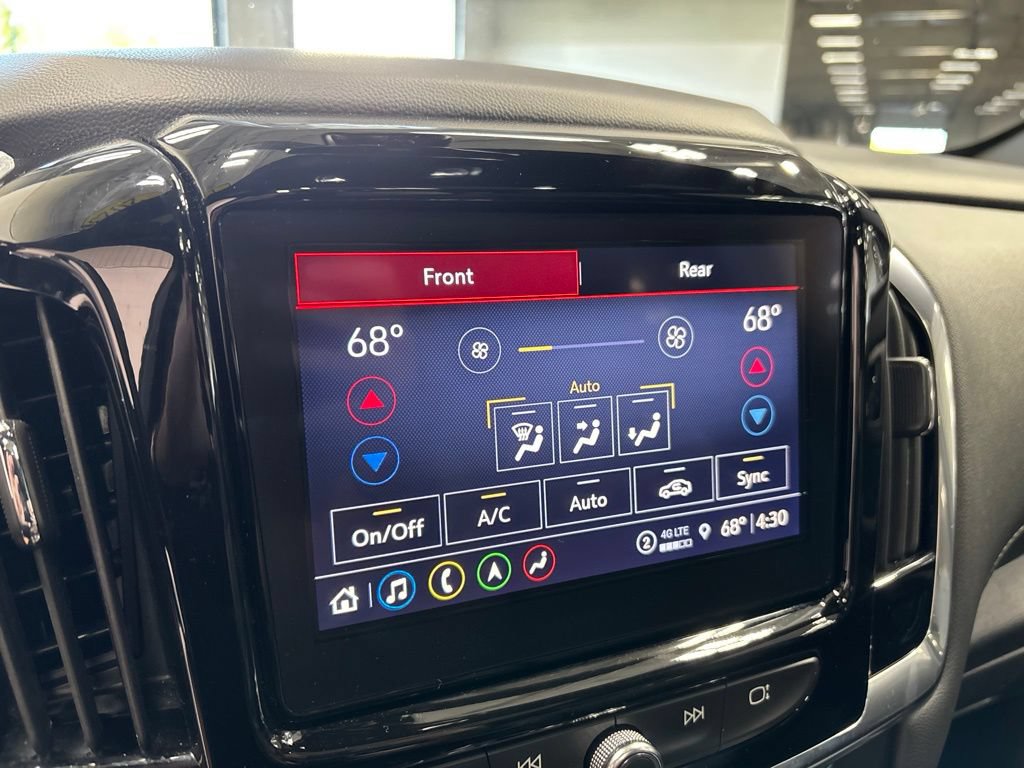 Used 2023 Chevrolet Traverse LT w/ LT Premium Package AWD/4WD image 22