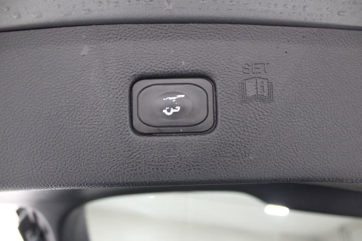 Used 2023 Ford Edge SEL w/ Convenience Package image 16