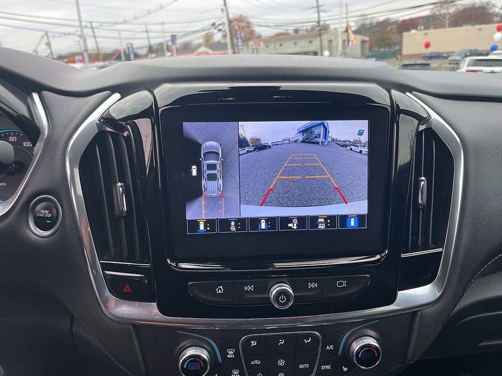 Used 2023 Chevrolet Traverse RS image 42