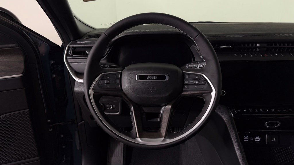 New 2027 Jeep Grand Cherokee L Limited AWD/4WD image 16