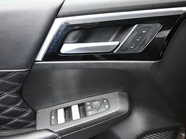 Used 2023 Mitsubishi Outlander SEL AWD/4WD image 7