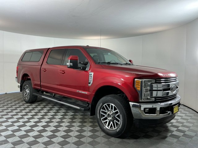 Used 2017 Ford F250 Lariat w/ Lariat Value Package AWD/4WD image 3