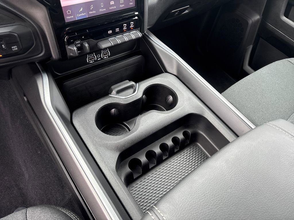 Used 2025 RAM 3500 Big Horn image 22