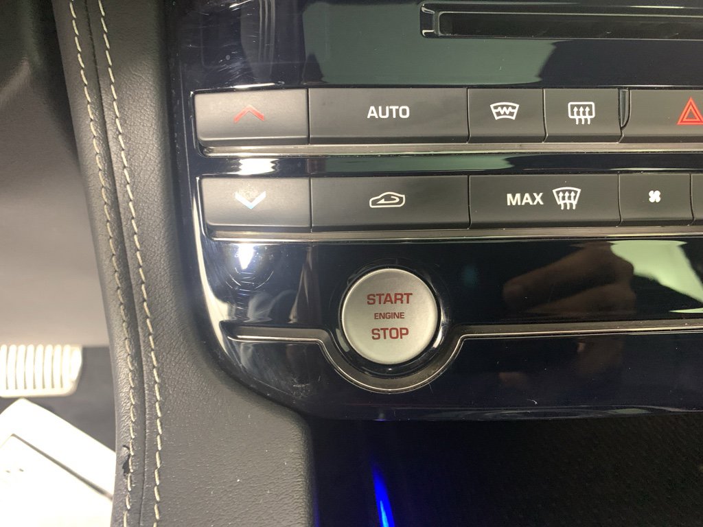 Used 2017 Jaguar F-PACE S AWD/4WD image 18