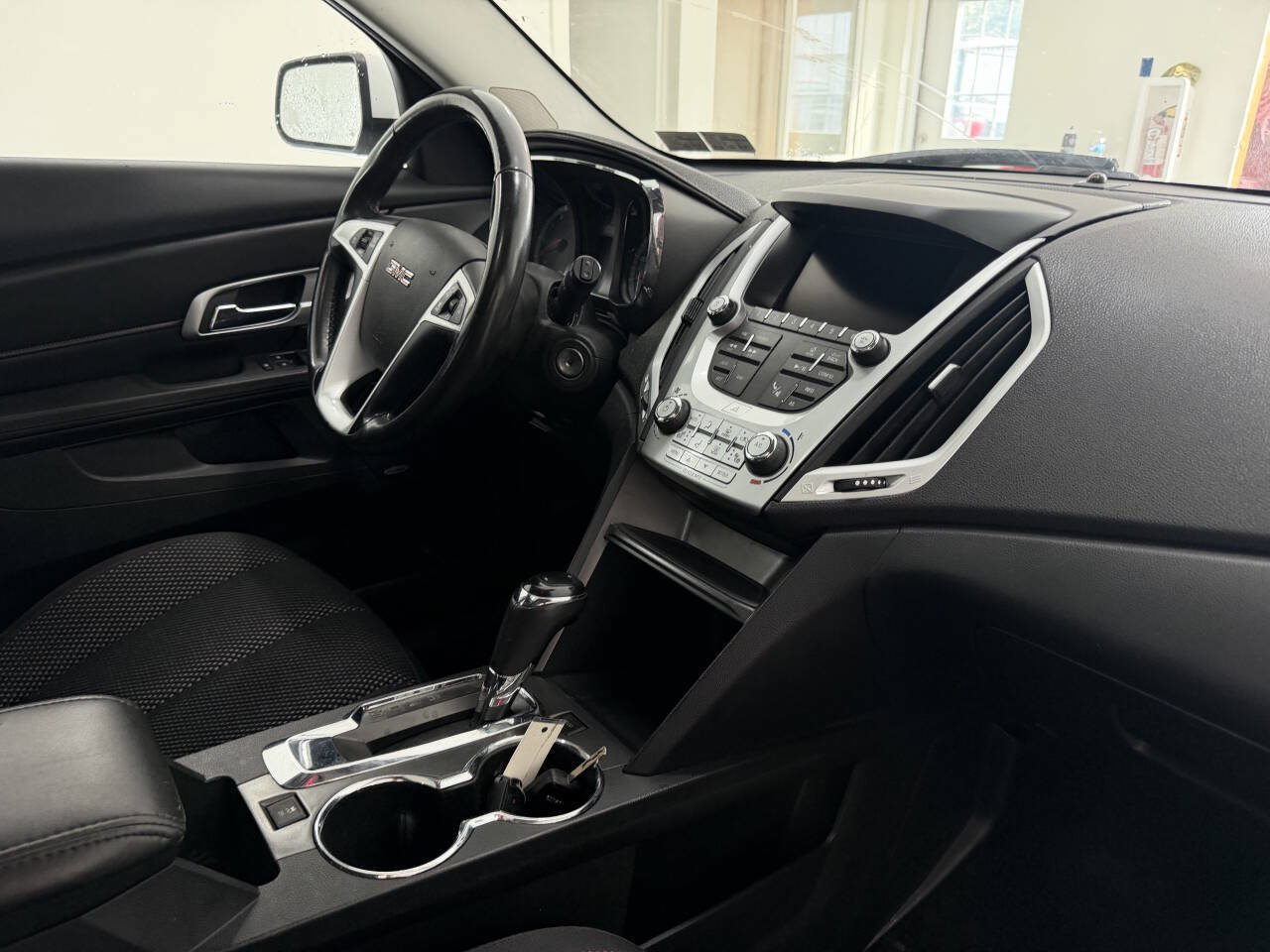 Used 2017 GMC Terrain SLE w/ Convenience Package AWD/4WD image 25