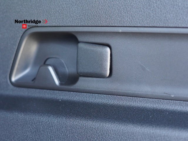 Used 2025 Mercedes-Benz GLE 450e 4MATIC image 49