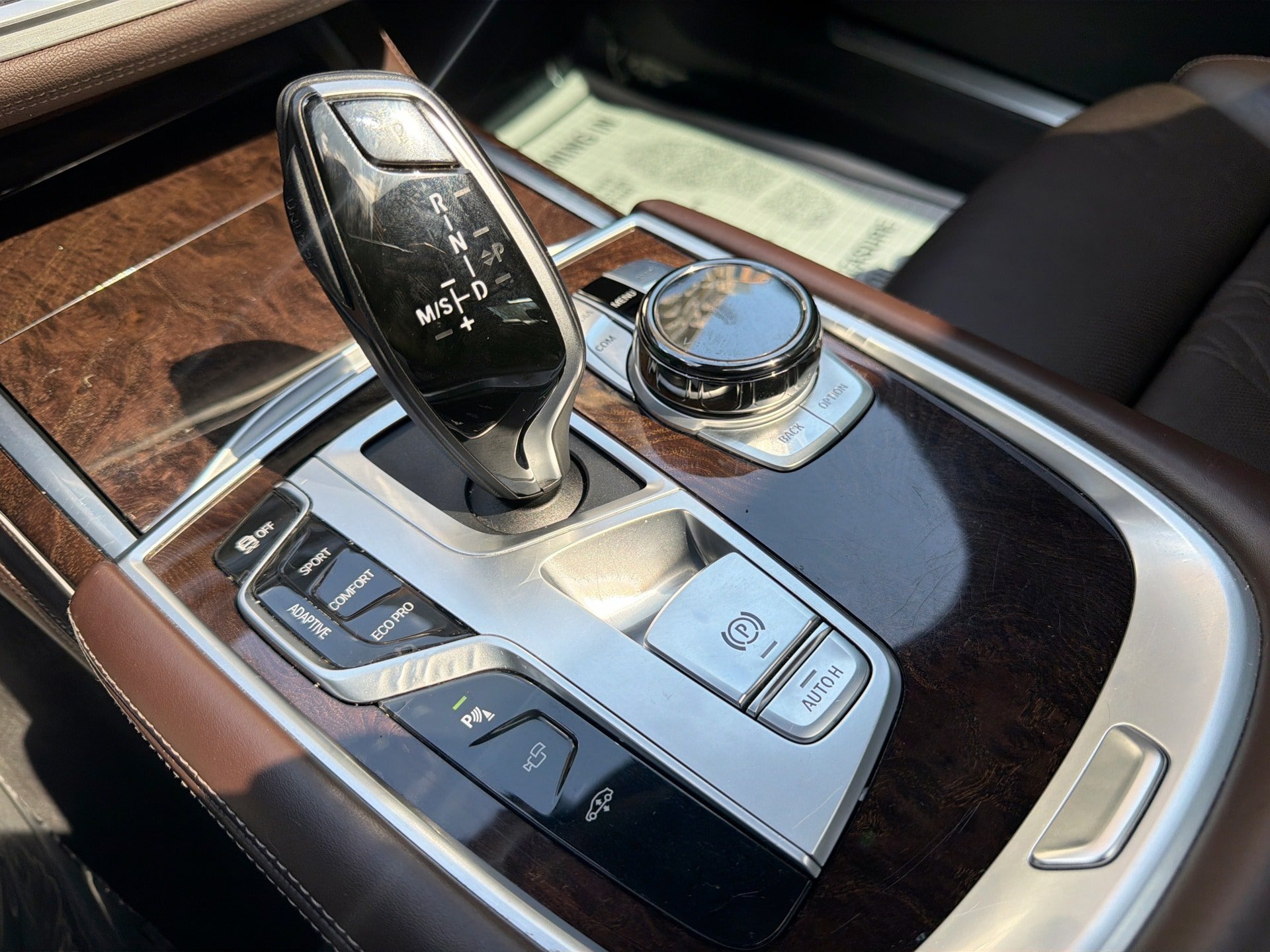 Used 2021 BMW 750i xDrive w/ Executive Package AWD/4WD image 23