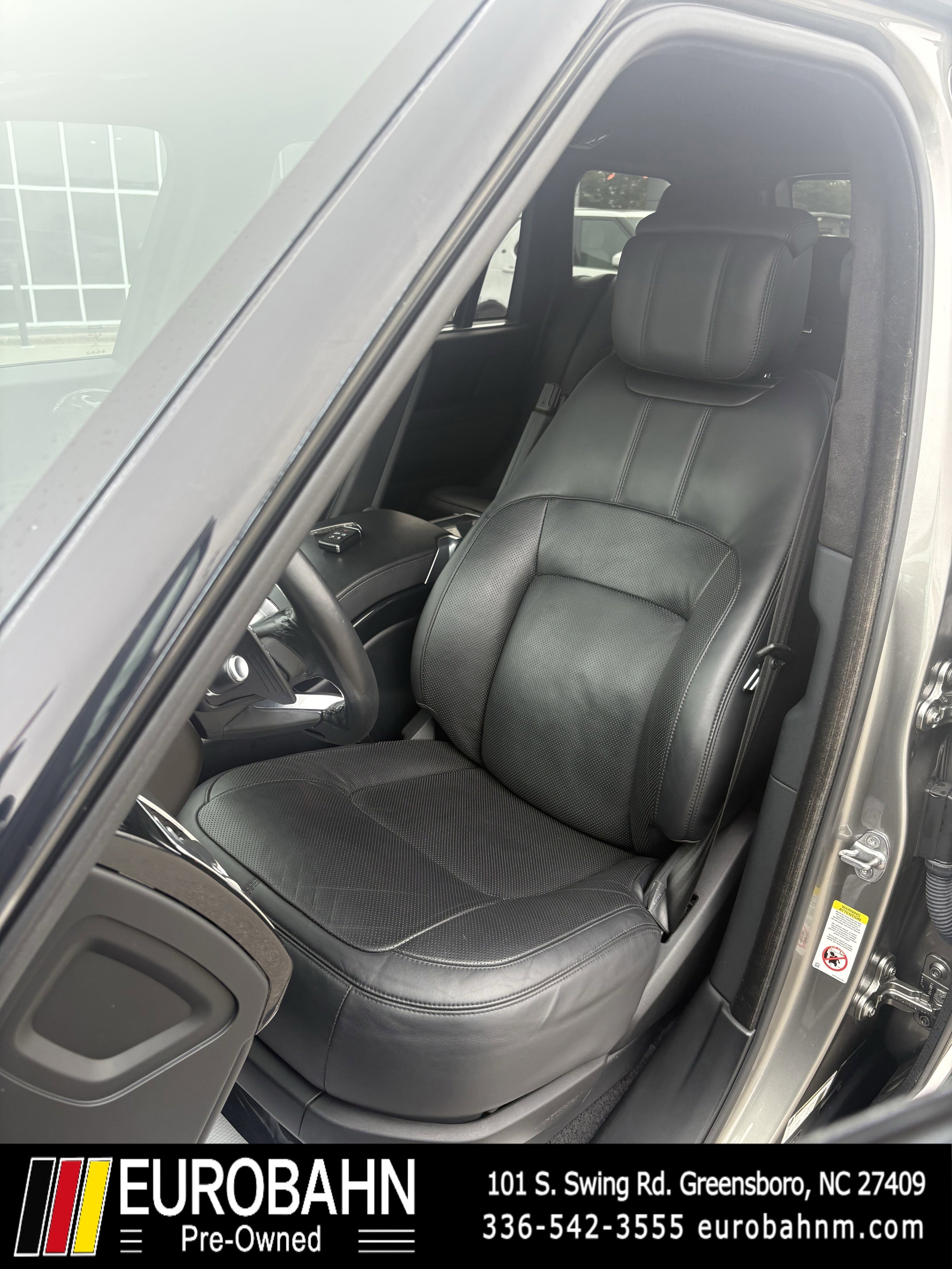 Used 2019 Land Rover Range Rover Long Wheelbase Supercharged image 6