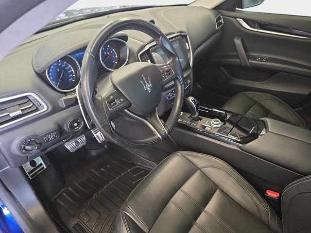 Used 2017 Maserati Ghibli S Q4 AWD/4WD image 19