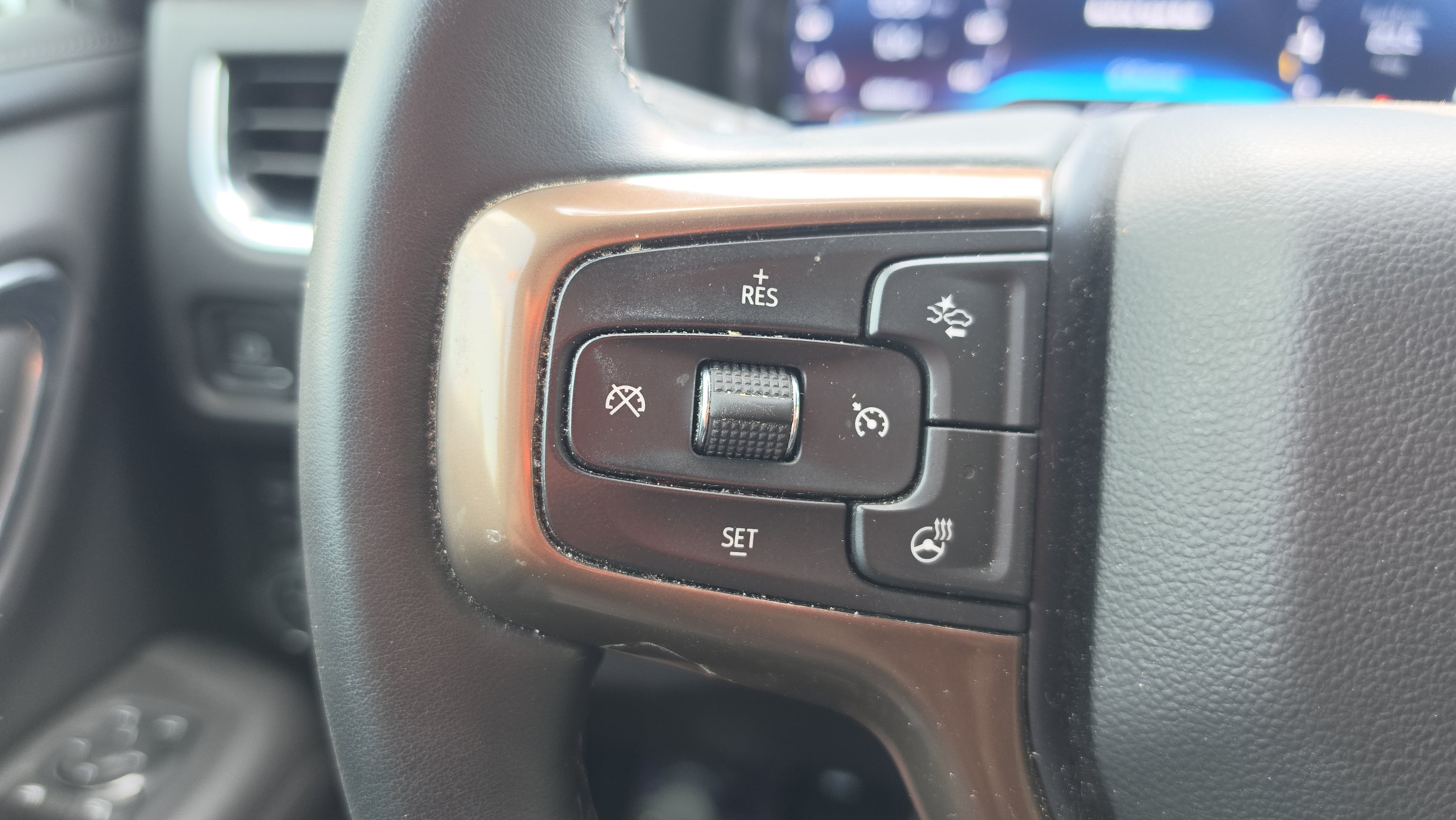 Used 2023 Chevrolet Tahoe High Country AWD/4WD image 13