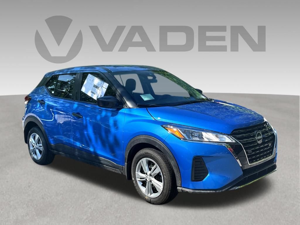 Certified 2023 Nissan Kicks SV FWD image 1