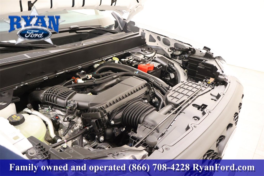 New 2025 Ford Maverick XLT w/ XLT Luxury Package image 33