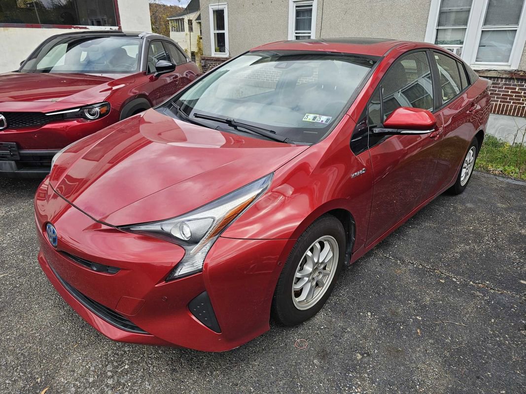 Used 2018 Toyota Prius Four w/ Advanced Technology Package